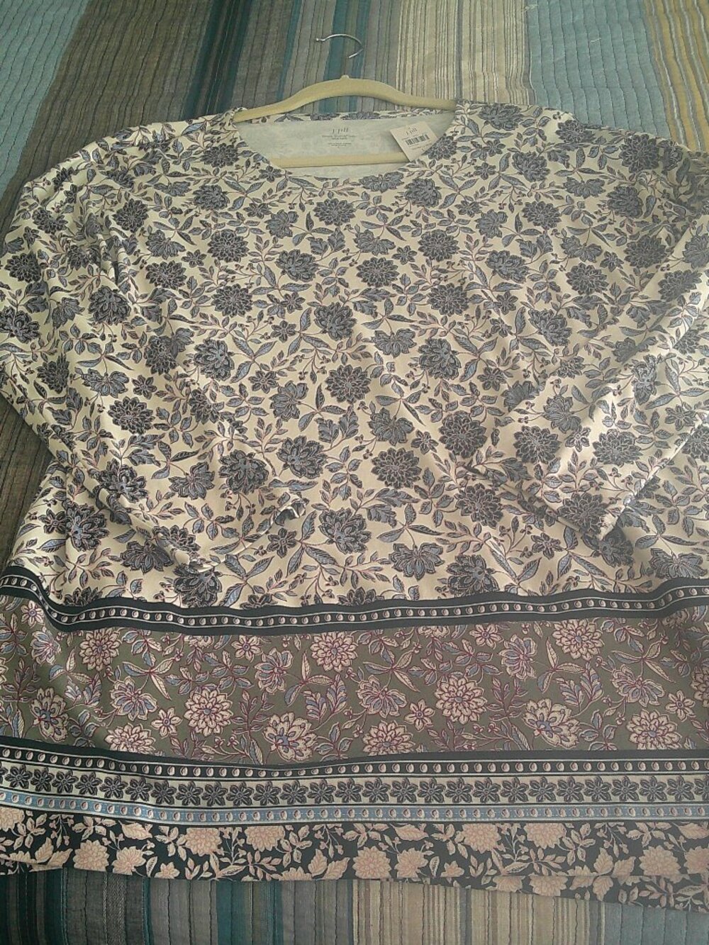 J. Jill Simply Supima Floral design  Long sleeved  Tunic Size L NWT